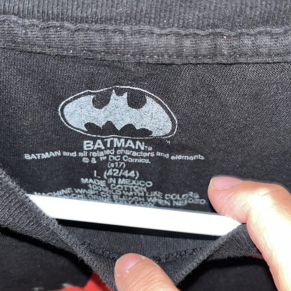 23 MENS BATMAN LG TEE - Picture 2 of 2